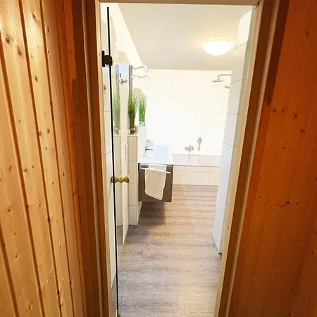 Haus Nr 14, Fischerhus * شيلينغ